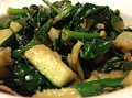 Voedselzandloper: Salade van spinazie met courgette